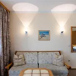 Aparthotel Appartementhaus Kastanie 3*