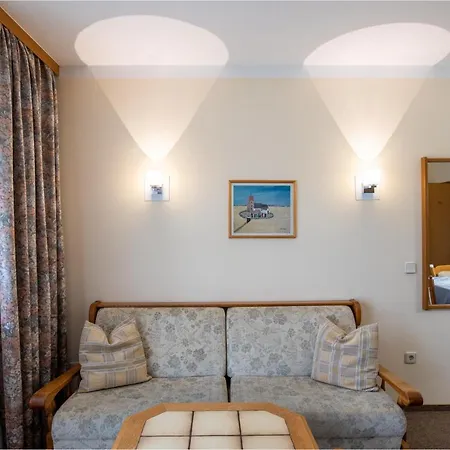 Apartmanhotel Appartementhaus Kastanie 3*