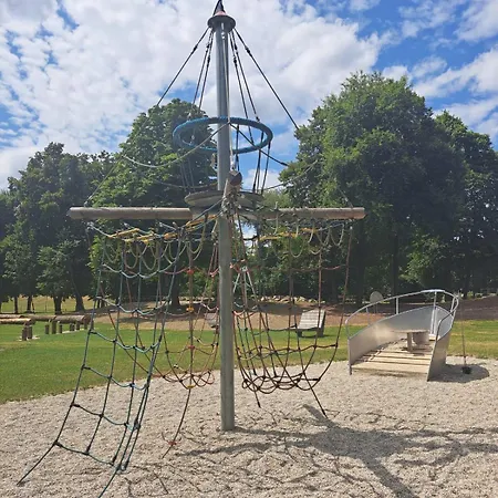 Appartementhaus Kastanie アパートホテル