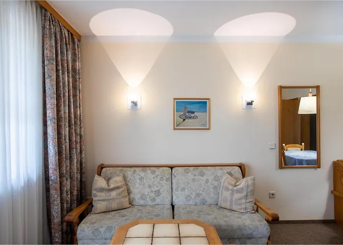 アパートホテル Appartementhaus Kastanie 3*