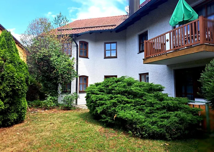 Appartementhaus Kastanie アパートホテル