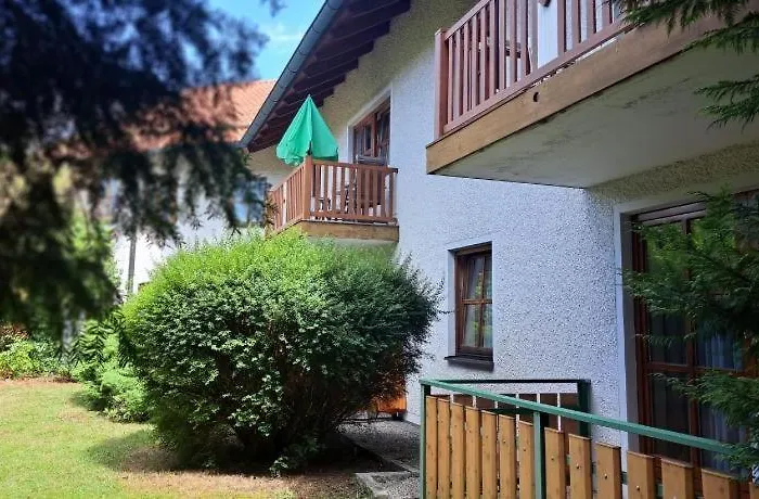 Appartementhaus Kastanie 3*